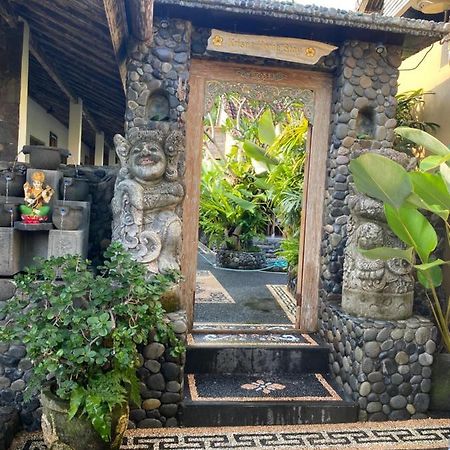 Krisna Homestay Canggu Eksteriør billede